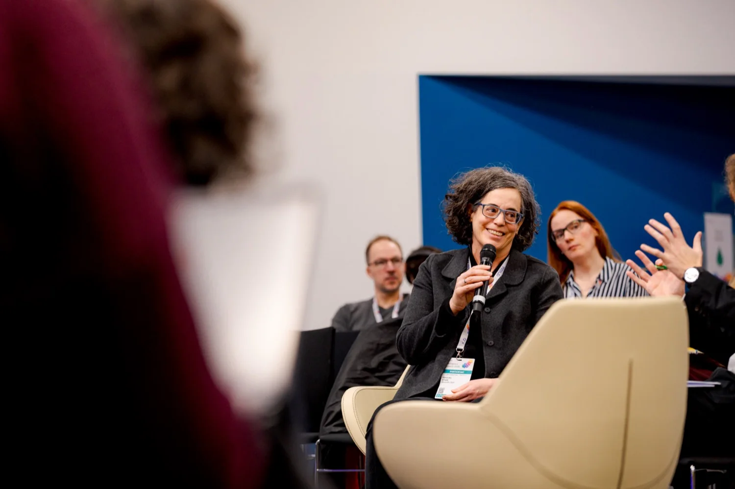 Fishbowl session in progress at the AMLD Intelligence Summit