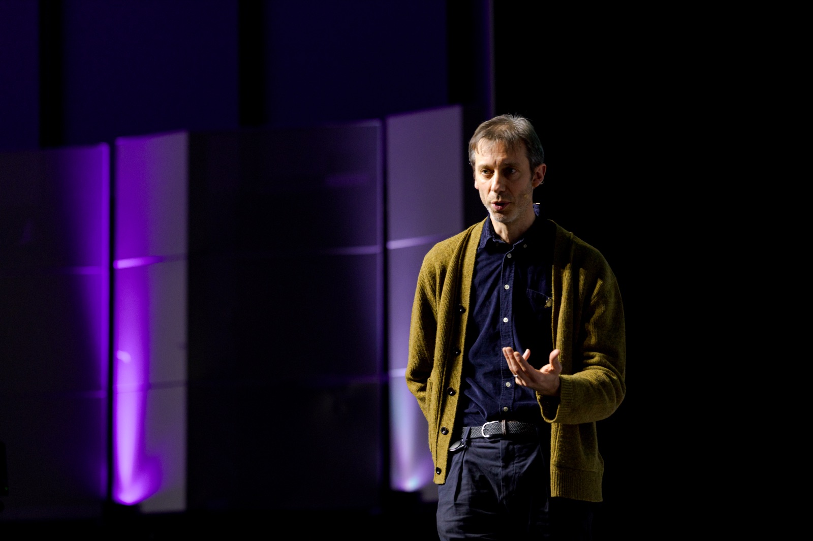Speaker on the Open Stage at the AMLD Intelligence Summit